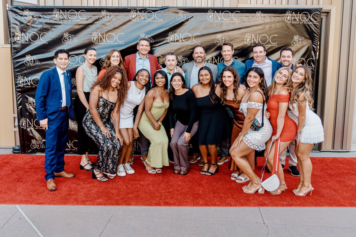 TylerMariucci's tweet image. Wrapping up a great week at @FSAthletics! Honored to work with our leaders President Jiménez-Sandoval &amp;amp; AD @KlassyDogs, our coaches, team and amazing student-athletes. The future is bright! 🐶 ➡️ @pac12 #GoDogs!