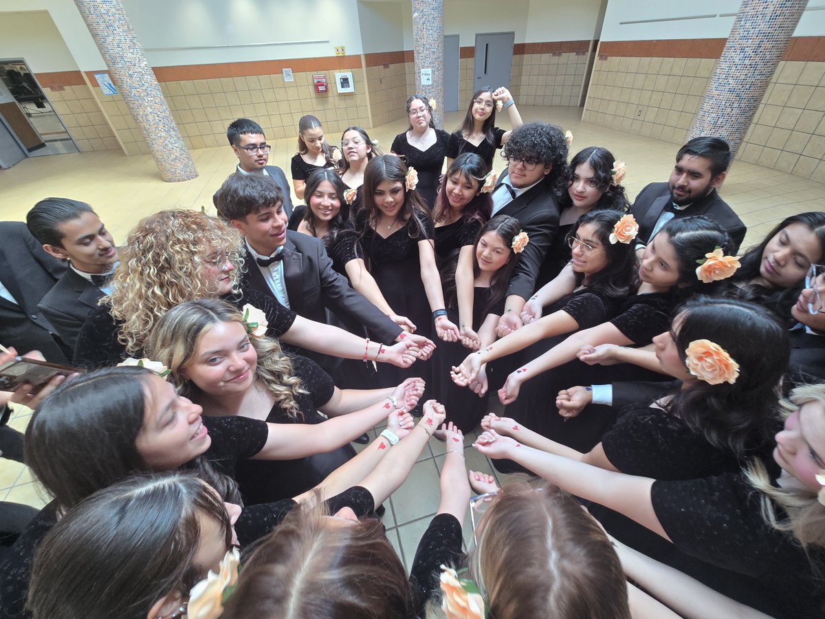 Beyond proud of the RHS Choir for their very beautiful and heartfelt performance at the UIL CHORAL CONTEST. They earned a Superior 1st division rating for their performance and an Excellent rating for sight reading. RIVERSIDE KIDDOS ARE ALL ❤️ #riverside4ever <a href="/vlara_82/">Victor A. Lara</a> <a href="/XLugo_RHS/">Xochitl Lugo</a>