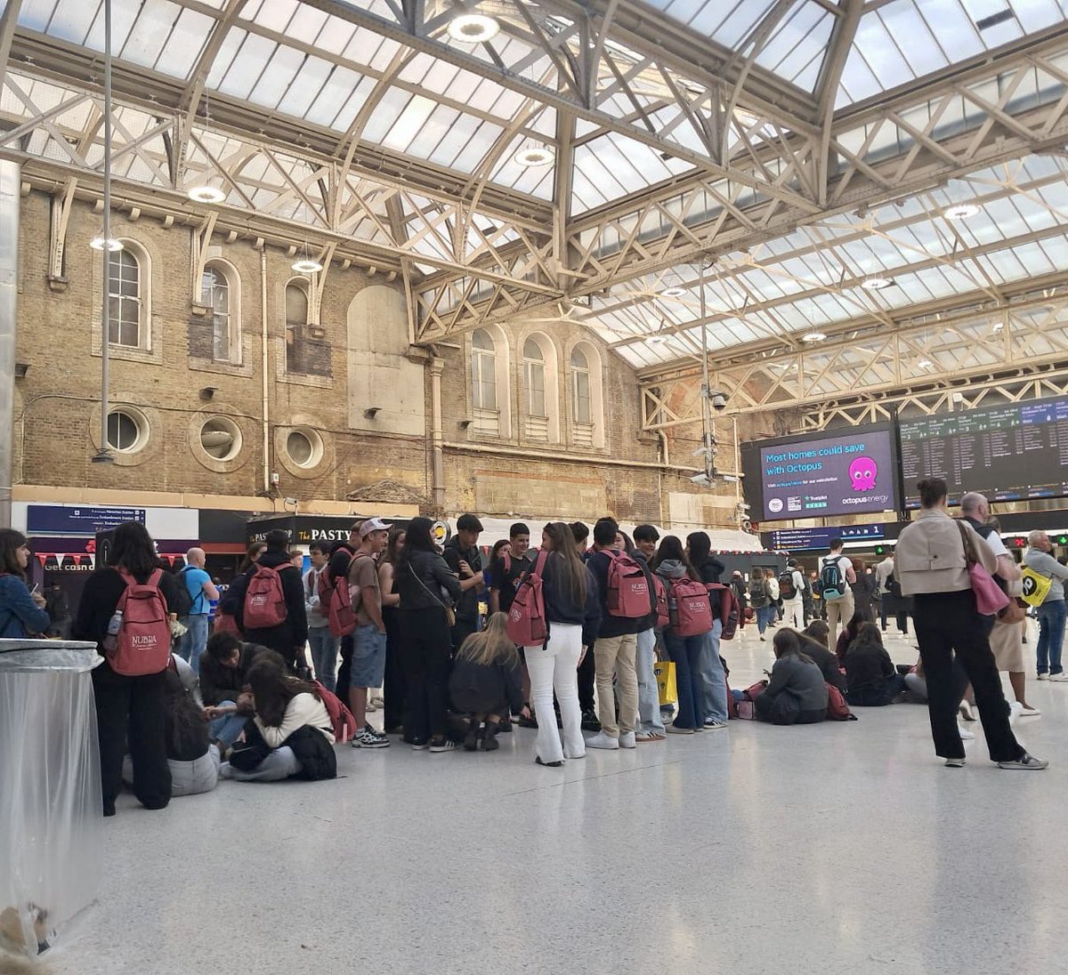 ColegioVirgenBlanca tweet media