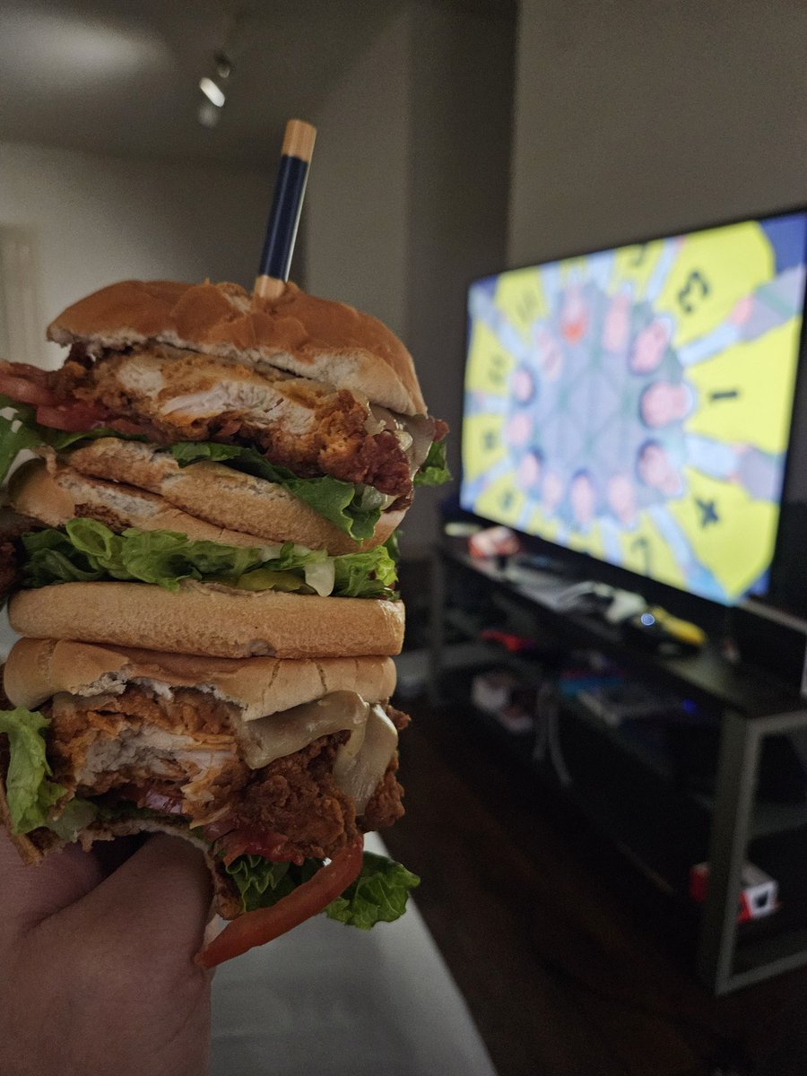 demacarious's tweet photo. triple spicy deluxe https://t.co/3Dw0PKD2Ag