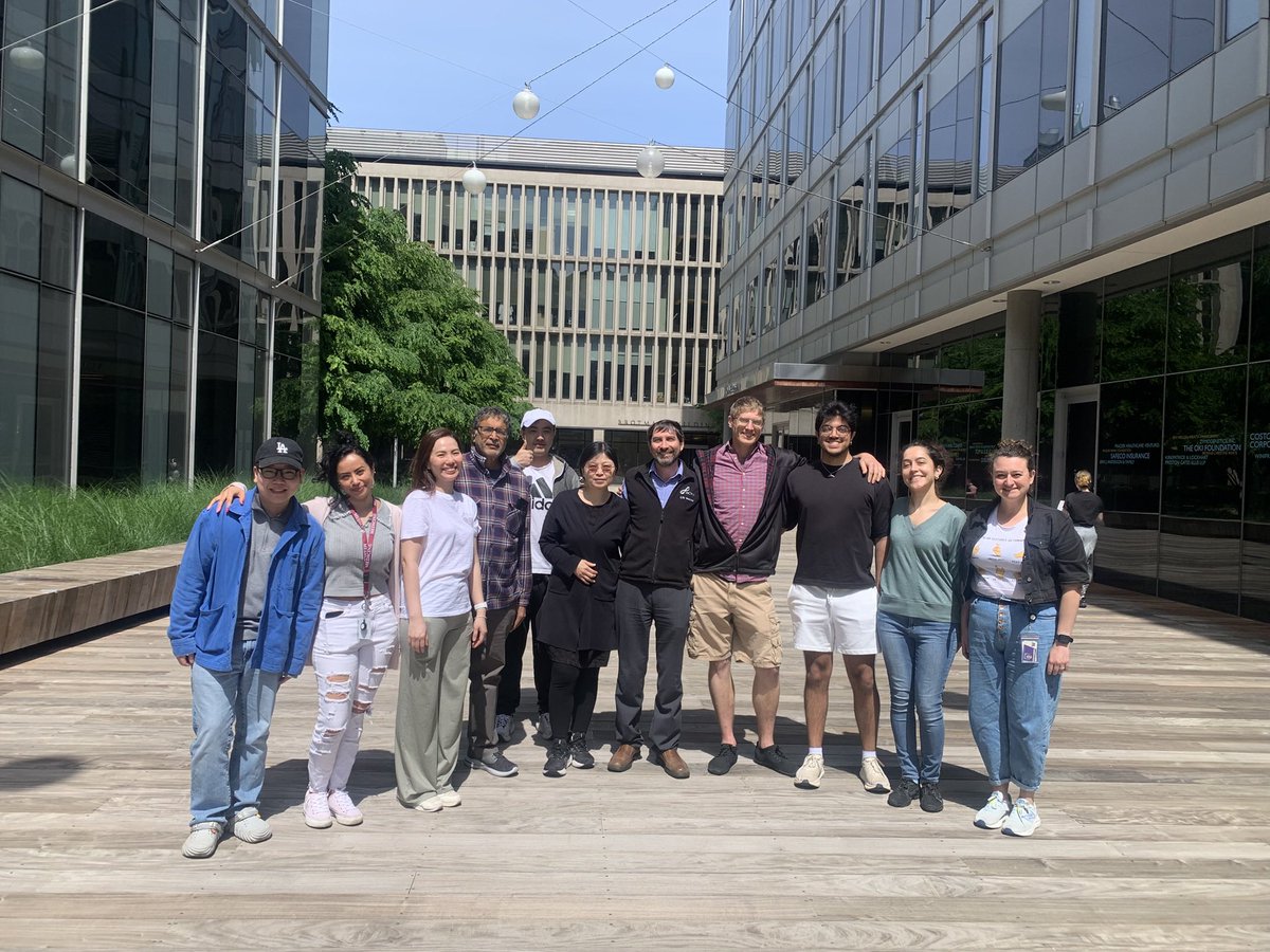 Beno Freedman (@benofreedman) on Twitter photo 🥂 🥳 🎉 to Ben on his last day!
Ben was a very successful postdoc who is going on to start his own lab <a href="/UBC/">University of British Columbia</a>
He studied organoid blood vessels / #APOL1 in <a href="/CellReports/">Cell Reports</a> & funded by @NIDDK, @NCATS, <a href="/CDMRP/">CDMRP</a>.
Great to see people moving on and happy. Proud of all our lab members! 🥂 🥳 🎉 to Ben on his last day!
Ben was a very successful postdoc who is going on to start his own lab <a href="/UBC/">University of British Columbia</a>
He studied organoid blood vessels / #APOL1 in <a href="/CellReports/">Cell Reports</a> & funded by @NIDDK, @NCATS, <a href="/CDMRP/">CDMRP</a>.
Great to see people moving on and happy. Proud of all our lab members!