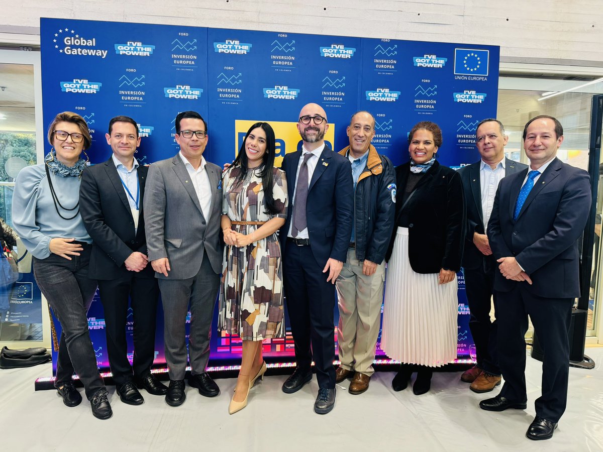 🇪🇺Un honor celebrar el #DíaDeEuropa2025, reafirmando con la Unión Europea nuestro compromiso con la paz, la equidad, la inclusión y la #transformacióndigital en los territorios. 🇨🇴