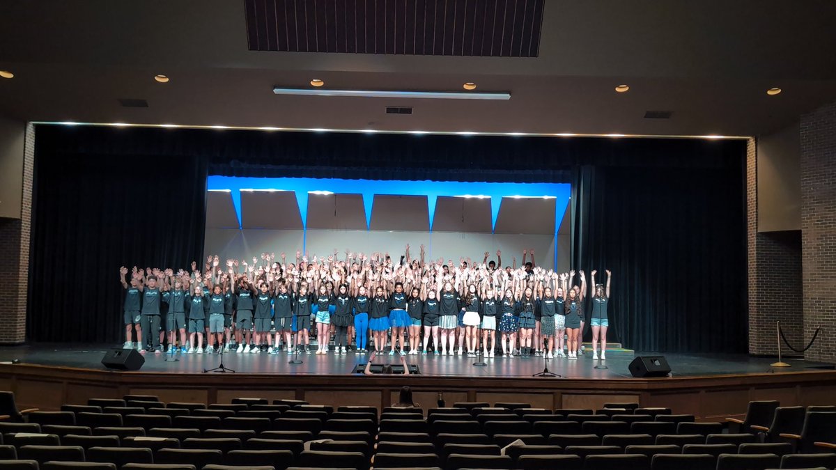 Keri Snyder tweet media