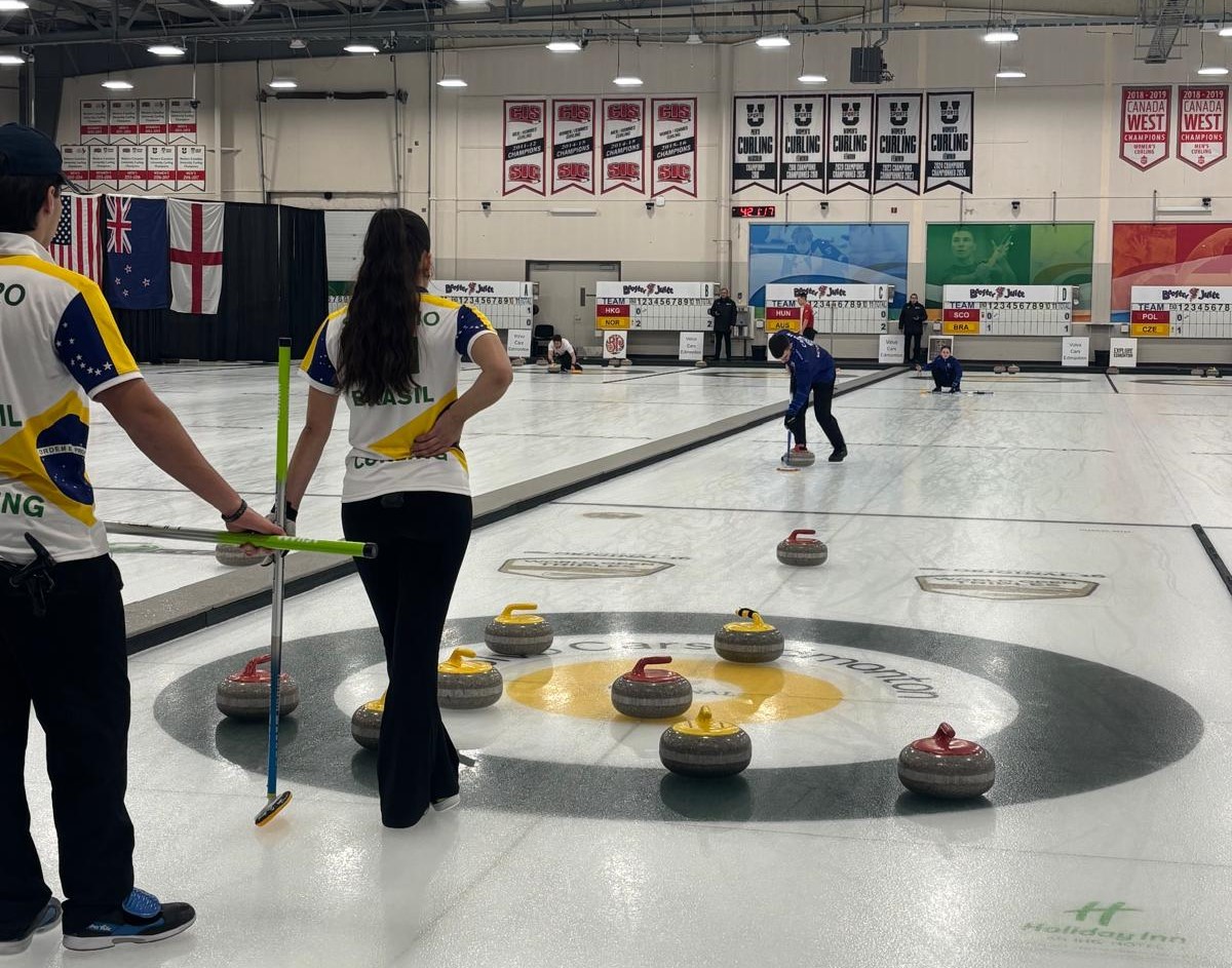 British Curling (@britishcurling) on Twitter photo 9⃣-1⃣ win over Brazil sees🏴Scots complete 2⃣win day <a href="/worldcurling/">World Curling</a> junior mixed doubles champs.
They meet USA tomorrow at 4pm (BST) in last game ahead of play-offs.
#WJMDCC #curling 9⃣-1⃣ win over Brazil sees🏴Scots complete 2⃣win day <a href="/worldcurling/">World Curling</a> junior mixed doubles champs.
They meet USA tomorrow at 4pm (BST) in last game ahead of play-offs.
#WJMDCC #curling