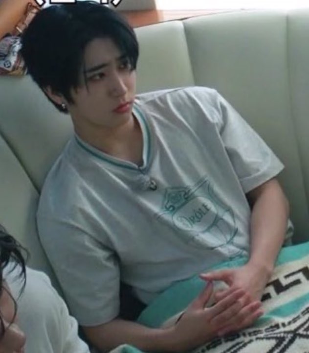 M1NHOLE's tweet image. how could anyone tell him no