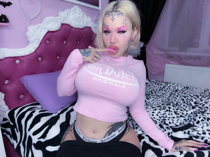 Watch Nasty Bimbo 👁👄👁Top 1.2% Onlyfans's leaked NSFW photo on TwXstars