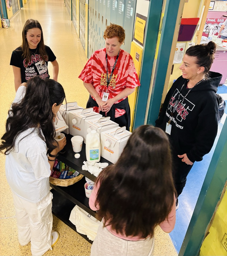 W.T. Clarke Middle School (@lizkinsella93) on Twitter photo So much fun today with our traveling coffee/hot chocolate cart visiting classrooms and thanking staff for all they do in honor of staff appreciation week <a href="/emeadowschools/">East Meadow Schools</a> <a href="/catterson_mr/">Ryan Catterson</a>
Our new swag bags were an added surprise #RamStrongRamProud So much fun today with our traveling coffee/hot chocolate cart visiting classrooms and thanking staff for all they do in honor of staff appreciation week <a href="/emeadowschools/">East Meadow Schools</a> <a href="/catterson_mr/">Ryan Catterson</a>
Our new swag bags were an added surprise #RamStrongRamProud
