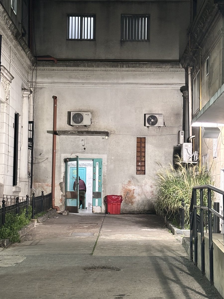 Estoy en el hospital fiorito en guardia pediatría  con un niño que se dobló un dedo ¿cómo puede ser que no haya rayos x ?<a href="/gestion_a/">Municipio de Avellaneda</a> <a href="/jorgeferraresi/">Jorge Ferraresi</a> <a href="/Kicillofok/">Axel Kicillof</a>  nos mandan a pasear por los hospitales, un abandono total en Avellaneda 
Que deje de regalar bicicletas