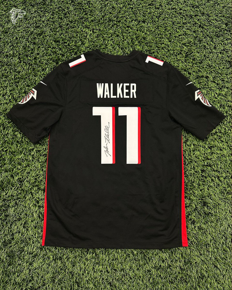 Atlanta Falcons (@atlantafalcons) on Twitter photo How 'bout a <a href="/JalonWlaker/">Jalon Walker</a> giveaway?! 🚨
RT for a chance to win this signed jersey! How 'bout a <a href="/JalonWlaker/">Jalon Walker</a> giveaway?! 🚨
RT for a chance to win this signed jersey!