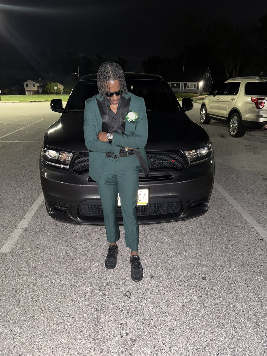 Otrkev's tweet photo. Way 2 ahead they gon think I’m cheatin https://t.co/Z0nzhHnsWc