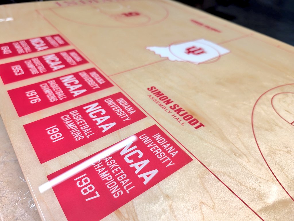 short_courts's tweet image. Fresh Epoxy Friday! 
#iubb #Hoosiers #Indiana
🏀🐜