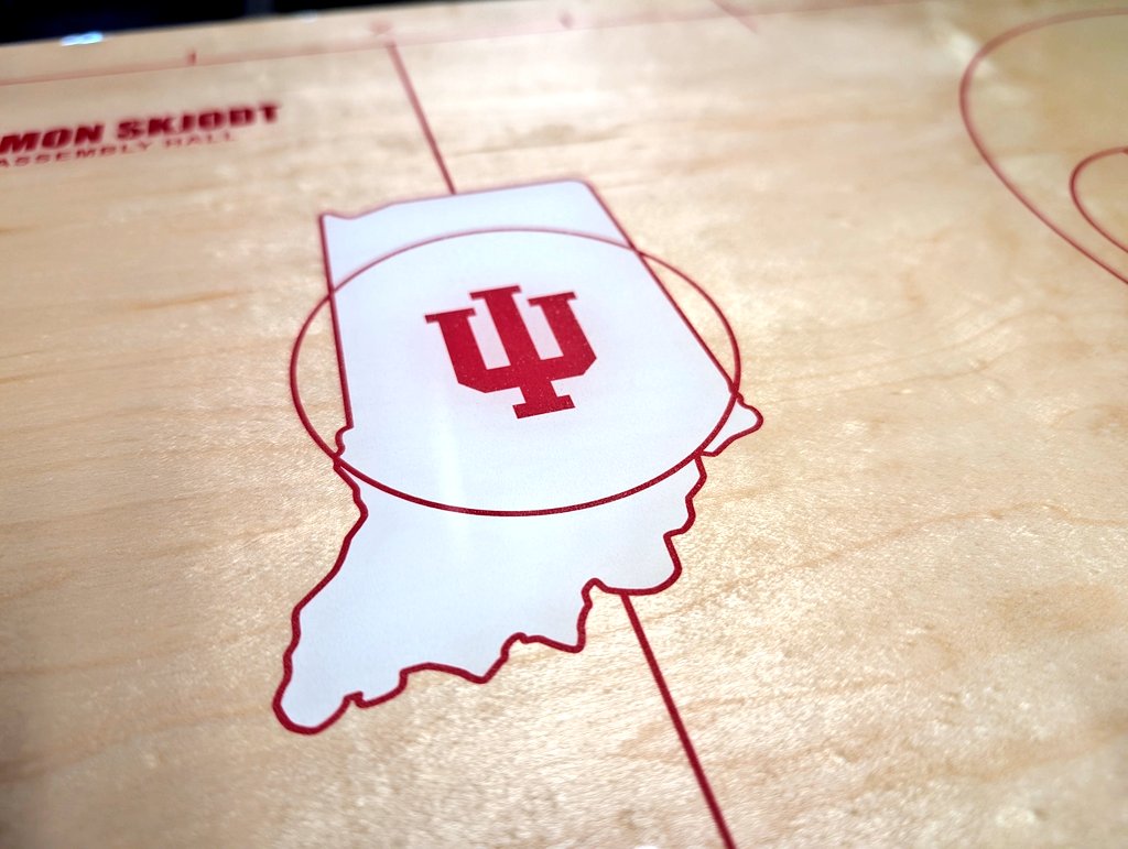 short_courts's tweet image. Fresh Epoxy Friday! 
#iubb #Hoosiers #Indiana
🏀🐜