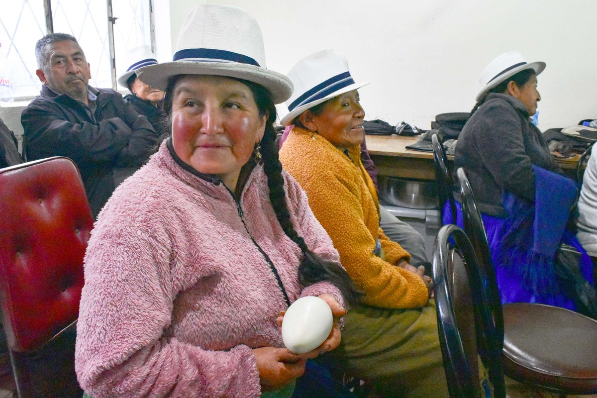 La protección de las aves que viven en el Azuay es tarea de todos, por ello, Dundee junto con la Fundación Cóndor realizaron un taller sobre el cuidado de las aves de la zona 🐦.
Con este taller se busca generar consciencia sobre el cuidado de nuestra biodiversidad.