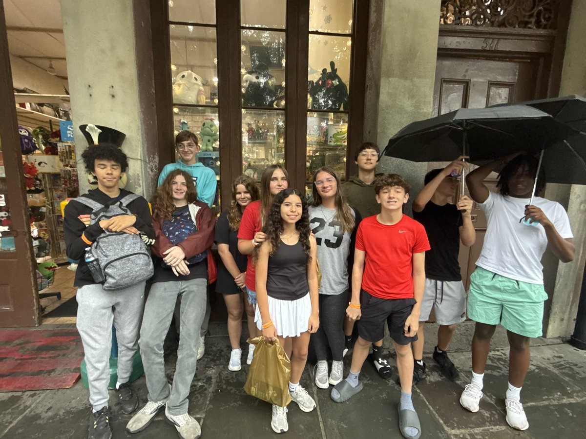 TimWebb63's tweet image. It was a long bus ride. But from the amazing WWII Museum to Jackson Square &amp;amp; the French Quarter to Dave &amp;amp; Busters, our 8th Grade Trip was worth every minute.