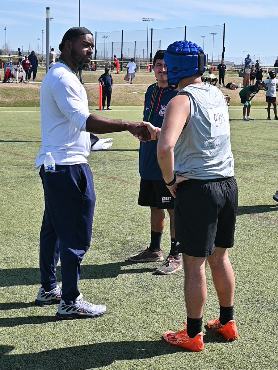 CA_Showcase's tweet image. “Opportunity is a precious gift. How often we give it to others, and how we respond when it is given to us, can define our lives.”
–#CoachTerryDonahue 🏈
Join us in Irvine at #CAShowcase2026 and seize your FREE opportunity. 🤝