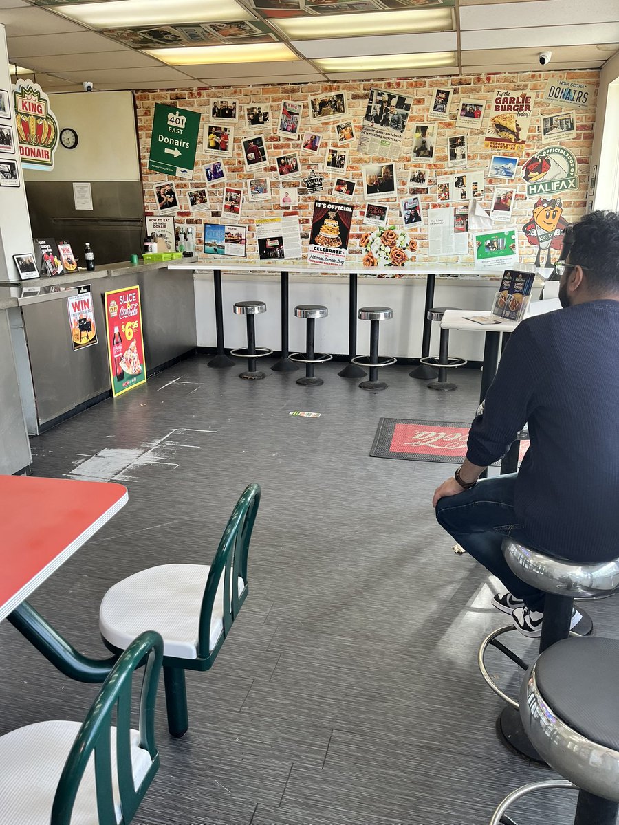 atushaik's tweet image. Do you know, "Donairs" which is Halifax's official food were originated in Halifax, Nova Scotia.
The creater later started "King of Donair" restaurant in Halifax which was featured in "Trailer Park Boys" and it still serves the original donair with sweet sauce.