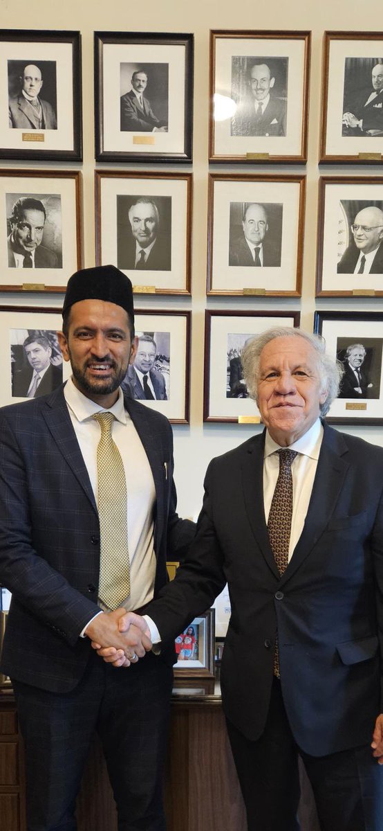 Me reuní con Marwan Gill, con quien compartimos diferentes aspectos de la promoción del diálogo religioso y la libertad religiosa en la región durante mis dos mandatos, y sobre la base de su trabajo como Comisionado para la libertad religiosa de la Organización de los Estados