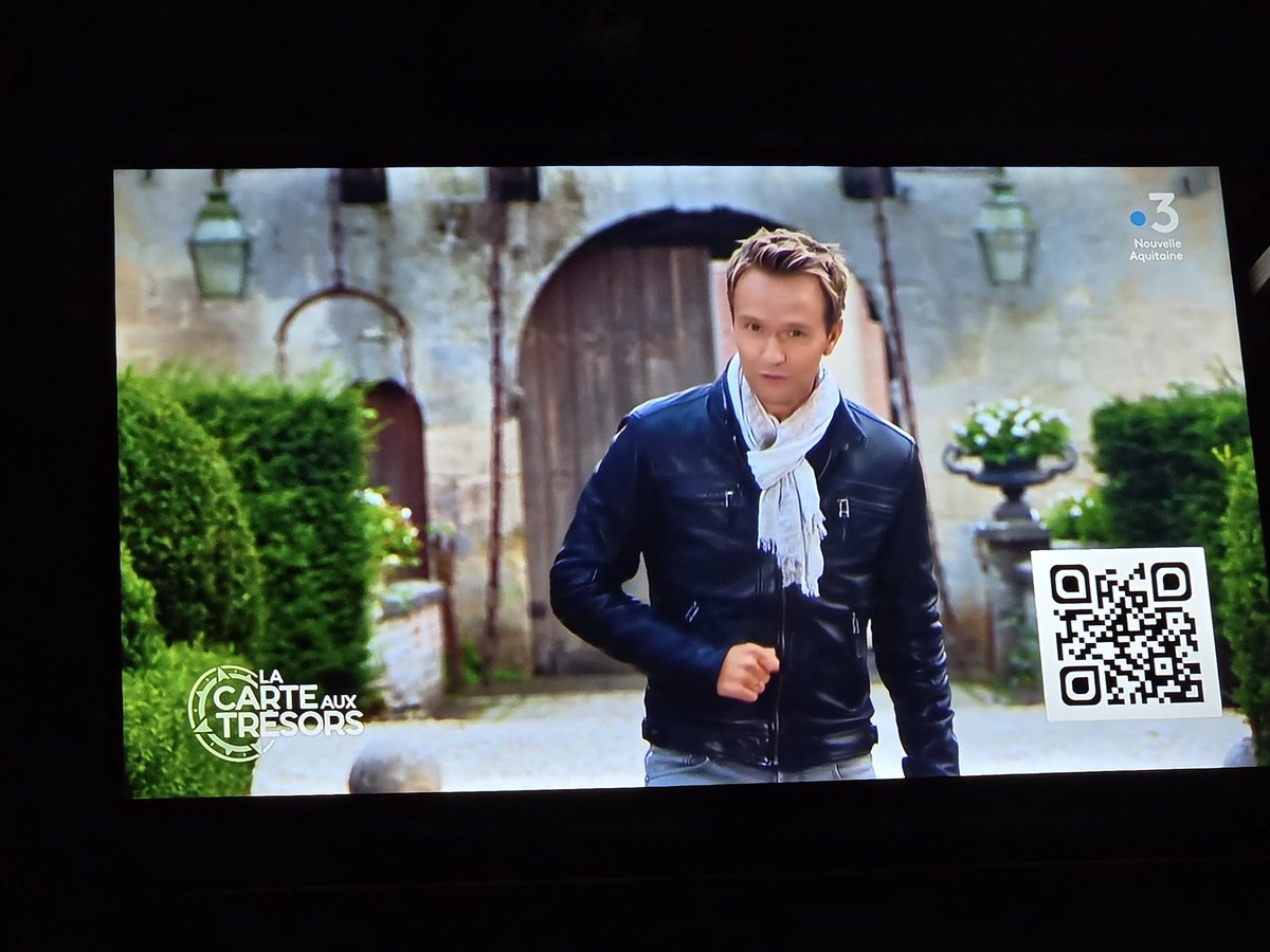 GGOUBAND's tweet image. Devant la seconde énigme de #LaCarteAuxTresors présenté par le meilleur animateur @cyrilferaud 😉🤗🤗.