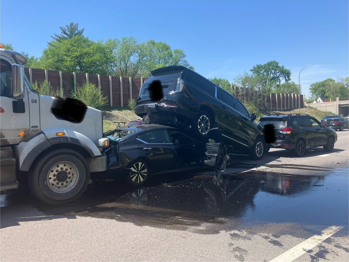Bloomington Fire (@bfd_mn) on Twitter photo NB 35W at 86th St- Injury crash. Expect major traffic delays on 35W for the next hour in Bloomington (current time 2:45pm) <a href="/IAFFLocal5484/">Bloomington Professional Firefighters</a> NB 35W at 86th St- Injury crash. Expect major traffic delays on 35W for the next hour in Bloomington (current time 2:45pm) <a href="/IAFFLocal5484/">Bloomington Professional Firefighters</a>