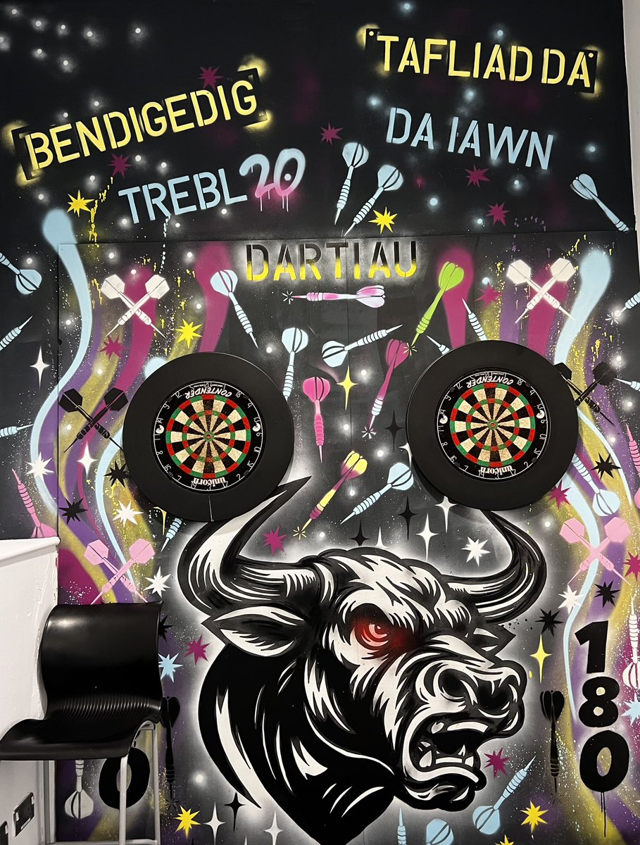 MissMeredith8's tweet image. Ardal dartiau 🎯 defnydd gwych o’r iaith Gymraeg @ebbwfawr 🏴