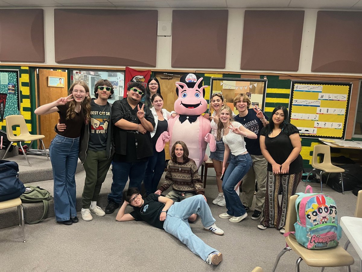 Got to celebrate some teachers this week! Happy Teacher Appreciation Week!🍎📏