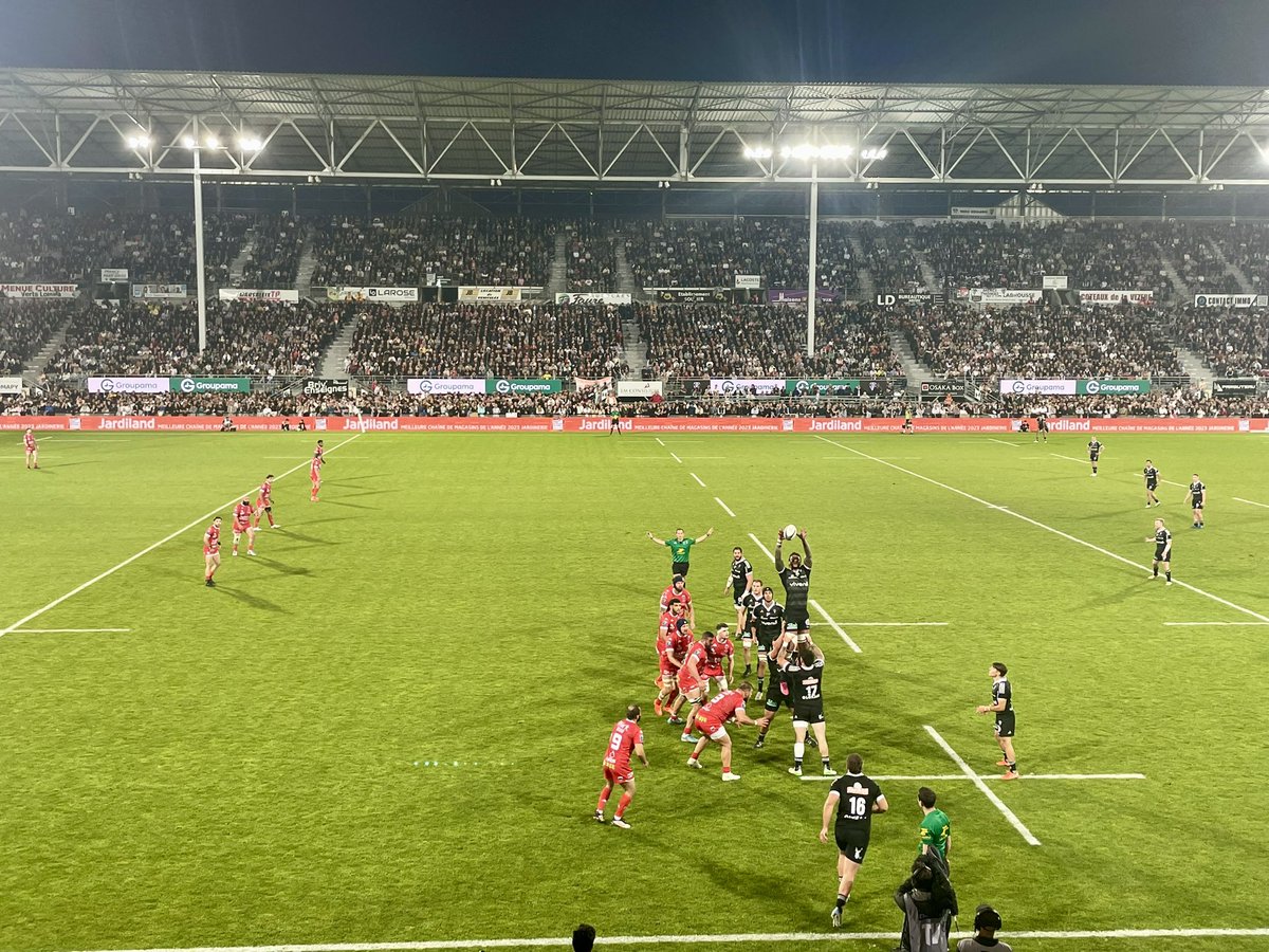 Mi-temps au Stadium. Le CAB mène logiquement 13-0, la demi-finale finale à domicile se rapproche ! 💪