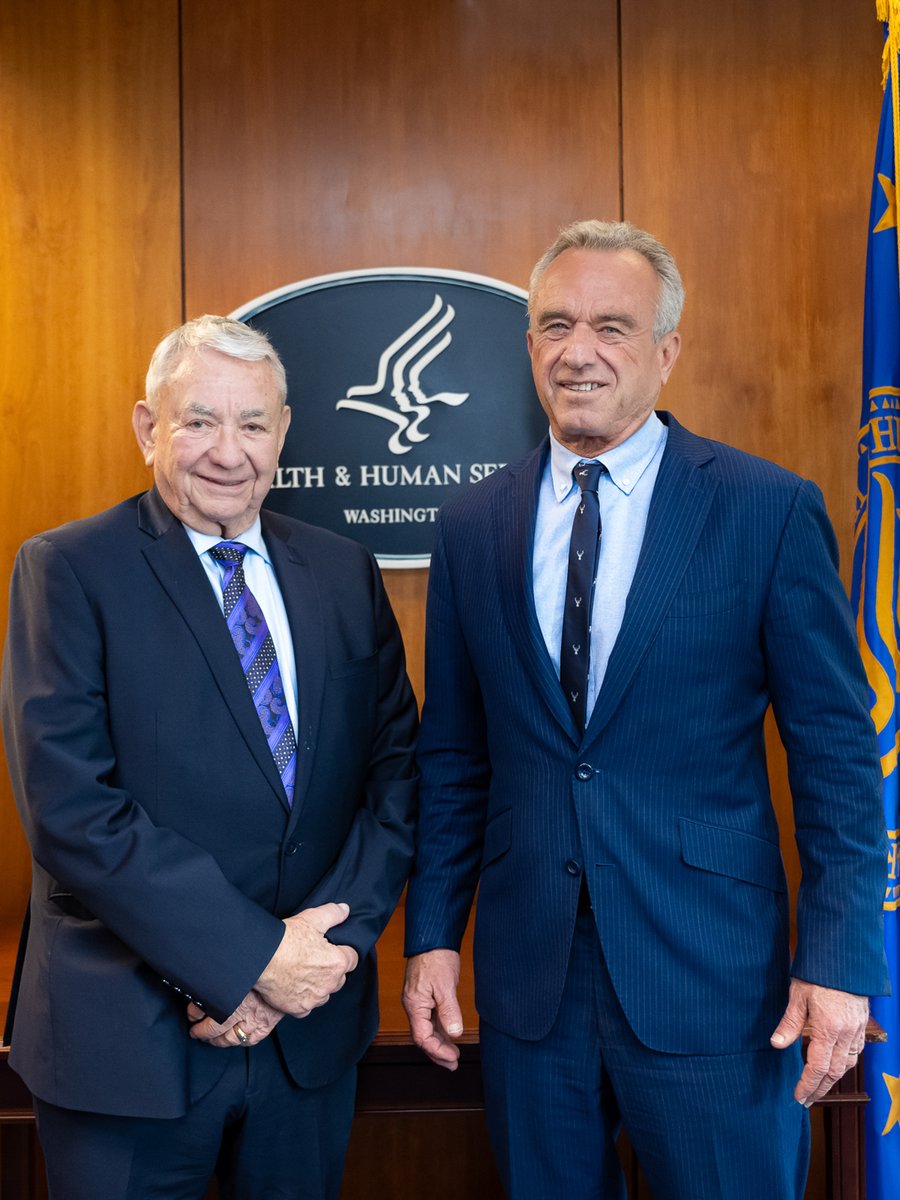SecKennedy's tweet image. Great meeting Thursday with former HHS Secretary Tommy Thompson.