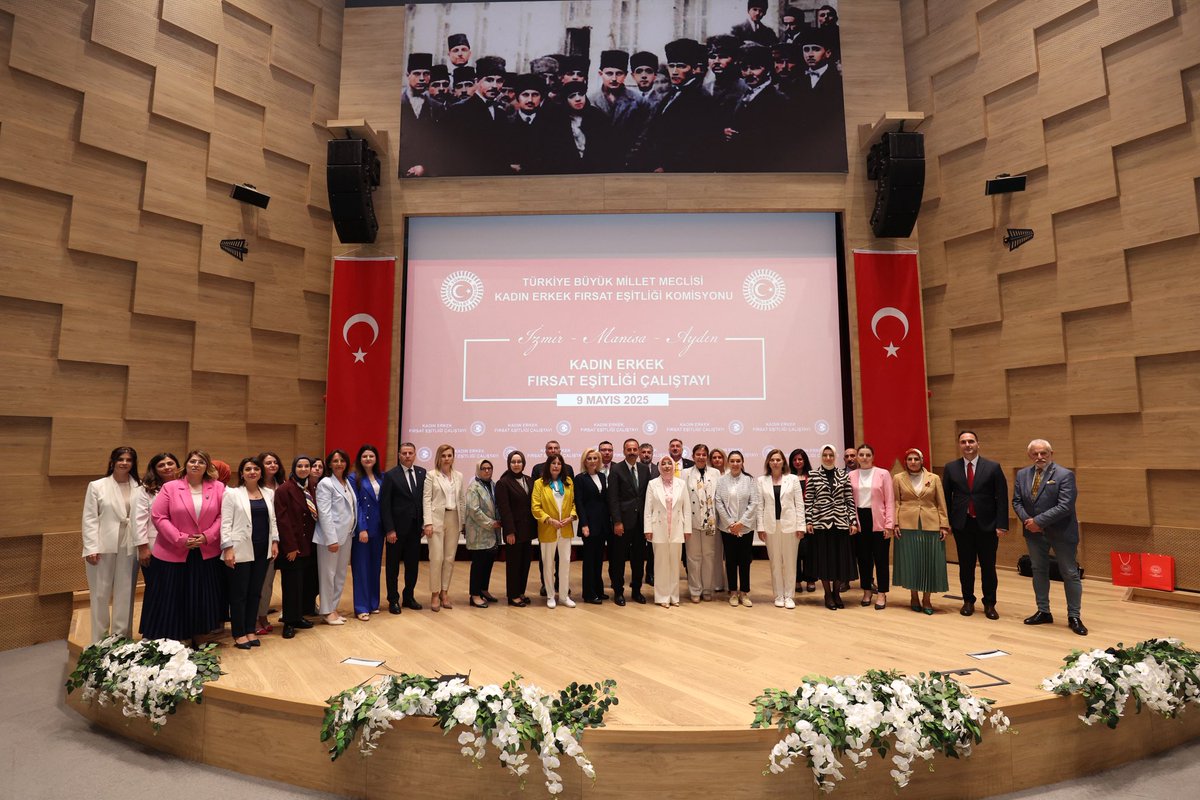 Ruken_Kilerci's tweet photo. 📍#İzmir İktisat Kongre Merkezi

#TBMM Kadın Erkek Fırsat Eşitliği Komisyonu (#KEFEK) olarak İzmir’de düzenlediğimiz çalıştayda, İzmir, Manisa ve Aydın’dan programa katılan; kadın kooperatifleri, kadın girişimciler, iş kadınları, yerel temsilciler ve STK'larla kadınlarımızın eğitimde, istihdamda ve üretimdeki gücünü konuştuk.

#KadınGücü #KadınEmeği #ÜretenKadın

@RTErdogan @Akparti @tcbestepe @TBMMresmi @cigdemerdogantr @tbmmkefek