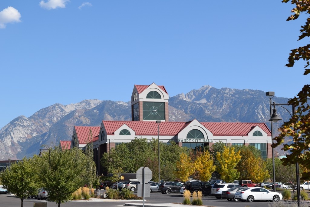 It's agenda time! The agenda and registration for next Tuesday, May 13th's meeting are now live. 
⁠
Register: bit.ly/SandyCouncilMe… 
⁠
Read the agenda: tinyurl.com/4yzmwtas