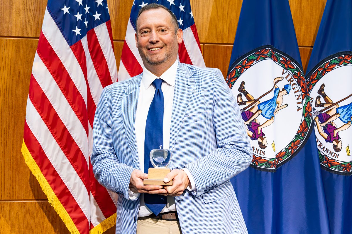 ICYMI: Congratulations again to Matthew Neale, an English and journalism teacher at Hidden Valley High in Roanoke County Public Schools named the 2026 Virginia Teacher of the Year earlier this week during an announcement by Governor Youngkin. #ElevateEducatorsVA