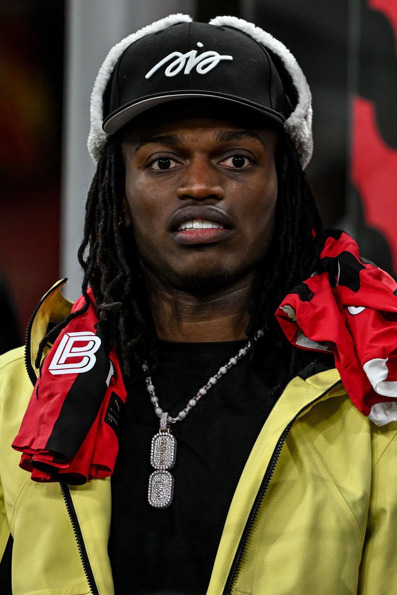 MILANOPIC's tweet photo. Rafael Leao #MilanBologna https://t.co/kEbjBTiXu2