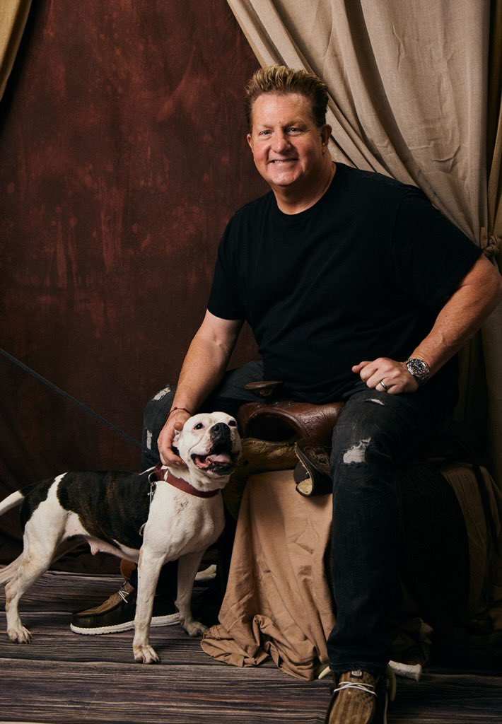 Gary Levox (@garylevox) on Twitter photo Hanging with shelter pups from SPCA Texas at the #ACMAwards with <a href="/MuttNation/">Miranda Lambert's MuttNation</a> . Adopt don’t shop y’all!
📸: <a href="/katiekauss/">Katie Kauss</a> #ACMawards Hanging with shelter pups from SPCA Texas at the #ACMAwards with <a href="/MuttNation/">Miranda Lambert's MuttNation</a> . Adopt don’t shop y’all!
📸: <a href="/katiekauss/">Katie Kauss</a> #ACMawards