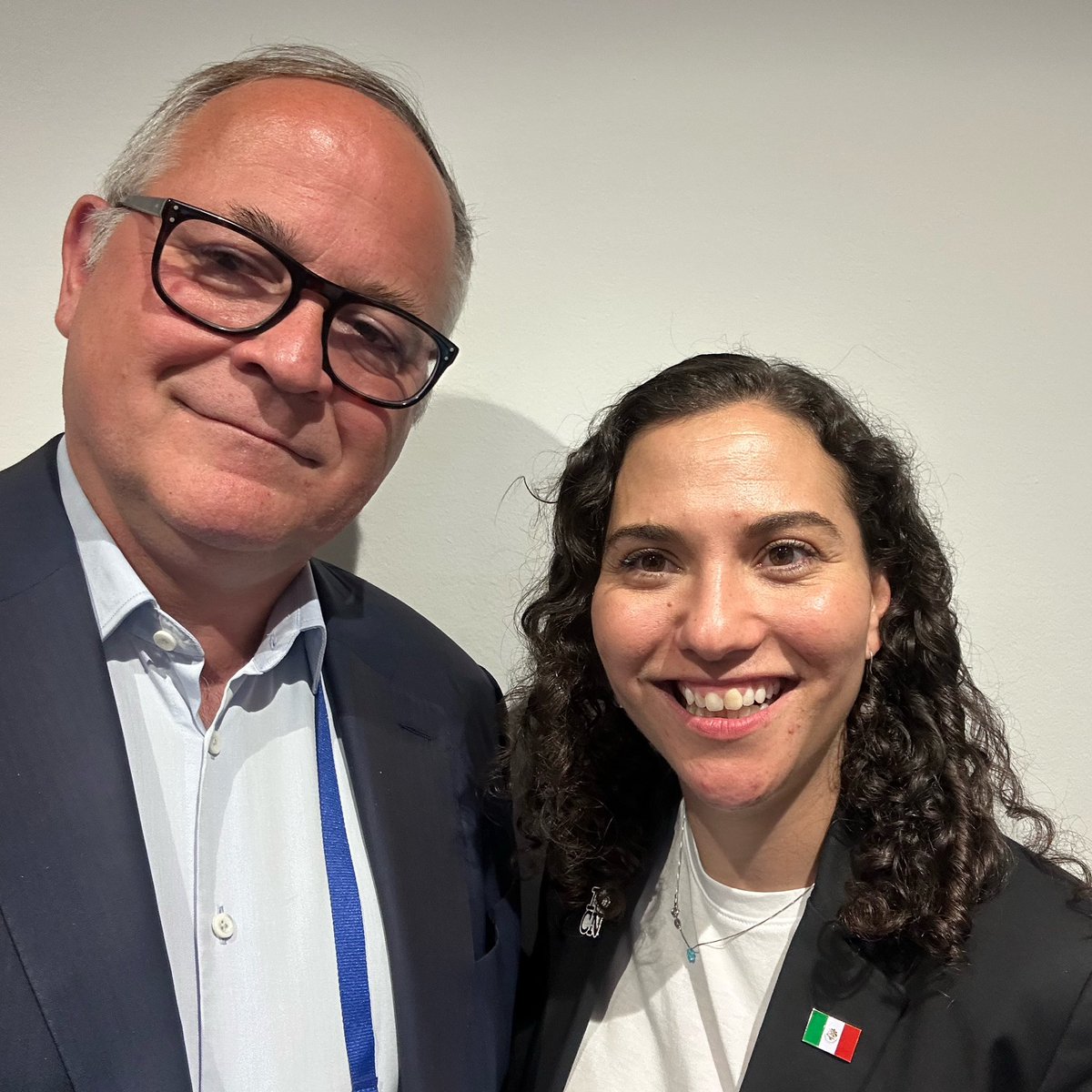 Dear <a href="/a_marvan/">Andrea Marván Saltiel</a>, welcome at the helm of the <a href="/IntCompNetwork/">International Competition Network (ICN)</a>.
There are many complementarities between the ICN and the <a href="/OECD/">OECD ➡️ Better Policies for Better Lives</a> Competition Committee that are worth exploring. When navigating choppy economic and political waters, international cooperation is more needed than ever.