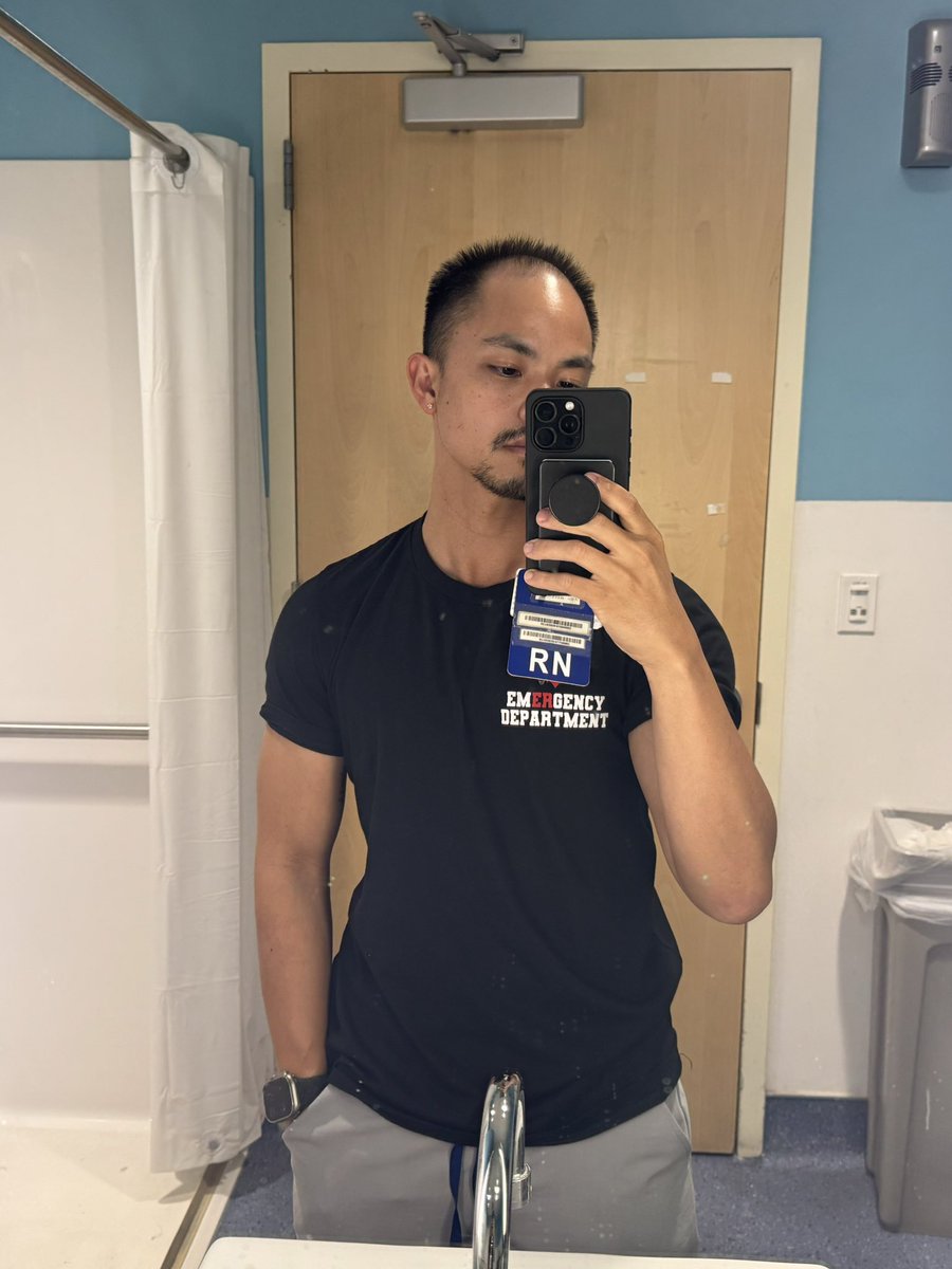 I’m (always) late, but what’s new? Happy Nurse’s Week, folks! Can’t believe its already been 7 years putting up with the ER’s literal 💩. All I want is my free Cinnabon, future thanks for saying yes, coach 🫡🤝