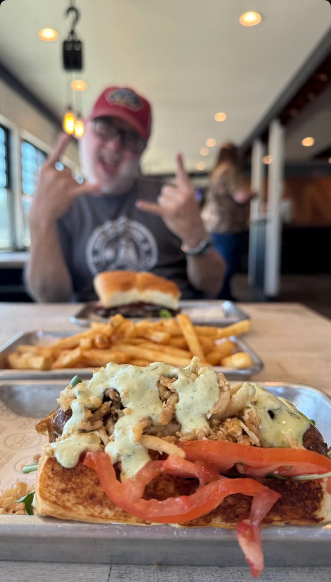 Dean Capture tweet media