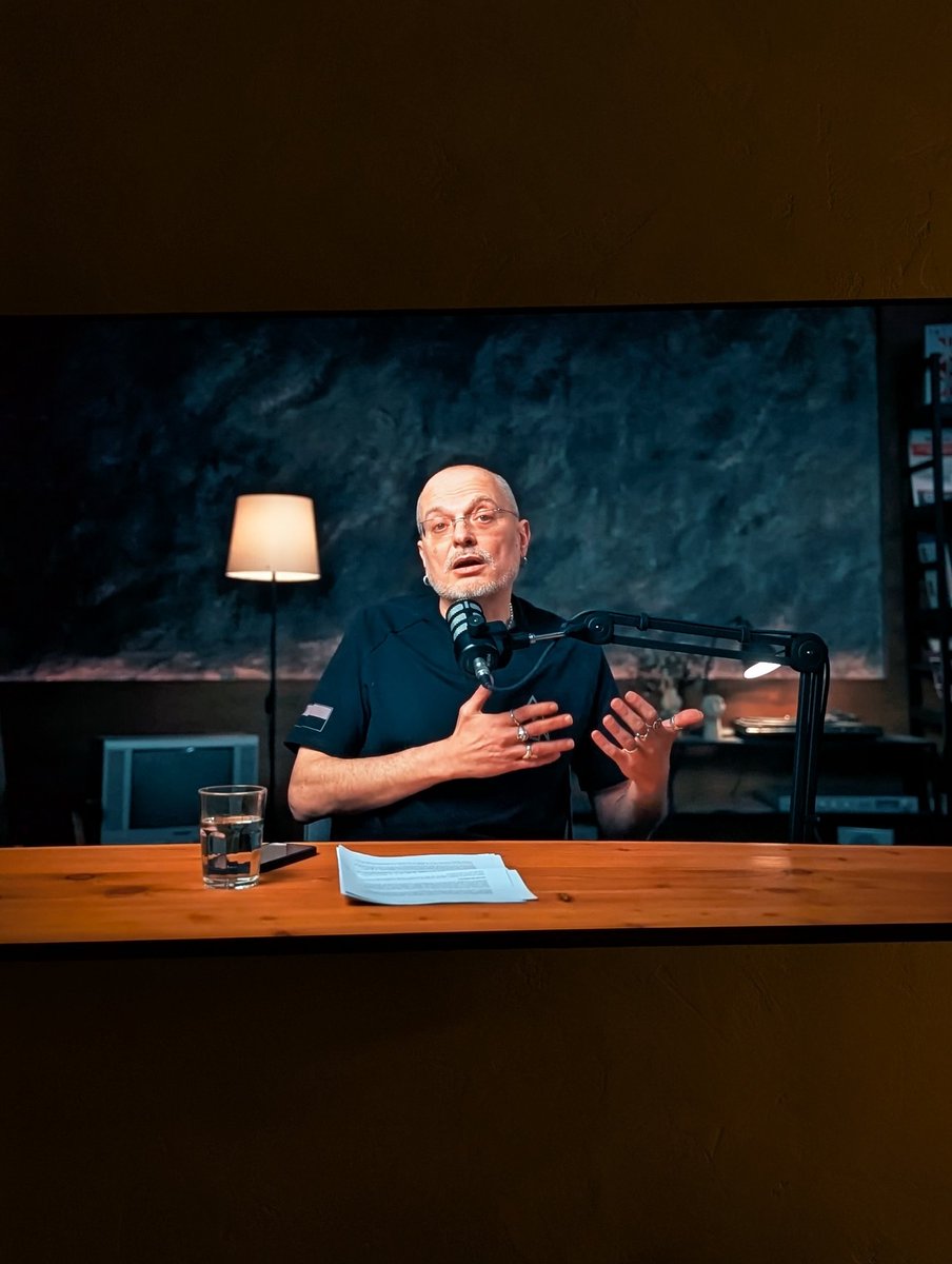 Я не знаю нічого кращого ніж врізати 50 грам і слухати Ковжуна на <a href="/grntmedia/">ҐРУНТ</a>. Дивіться youtu.be/htyEHPqxs-s