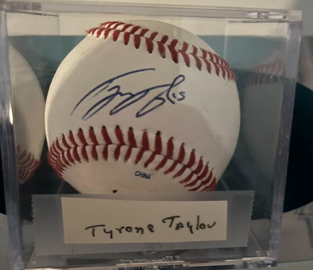 🔥LATE QUICK GIVEAWAY🔥

.<a href="/shea_Hello/">SheaHello</a> &amp; I are showing our love to the die-hard Mets fans watching every Mets game!🫡

If Brandon Nimmo hits a HR in TONIGHT’s game vs. Cubs—5/9 

One lucky follower will win this signed Tyrone Taylor  ✍🏼⚾️🔥

To enter:
🔶Follow me
🔷Follow