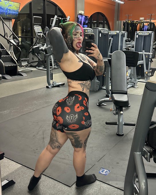 Watch Orylan's leaked NSFW photo on TwXstars