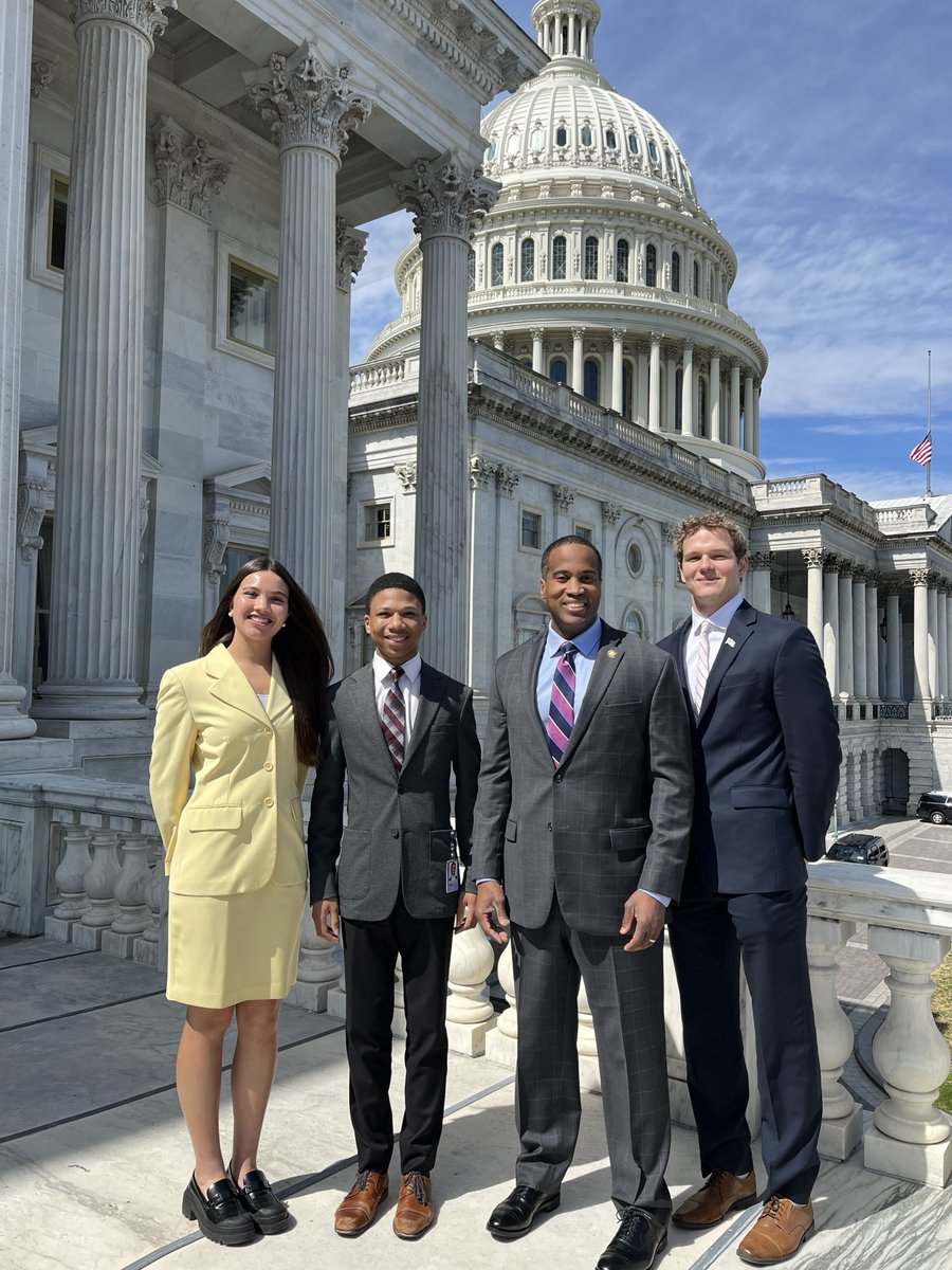 Incredibly thankful for the hard work of Grace, Isaiah, and Levi who interned in my office this spring!

They were amazing additions to the office, completing legislative research projects, talking to constituents, and getting a firsthand look at Congress.

The future is bright