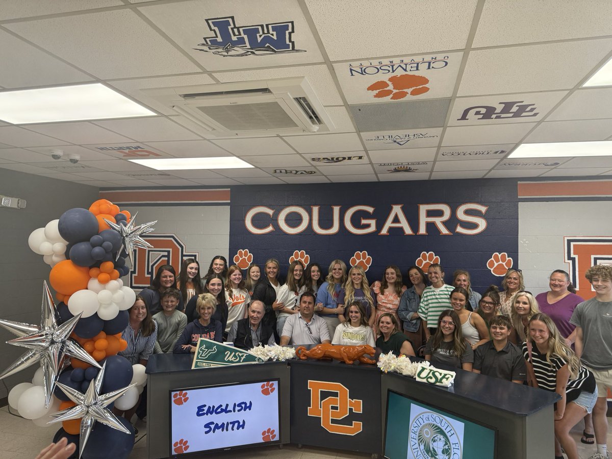 Congrats to English Smith on signing with the University of South Florida Dance Team!  
#BestOfTheBest