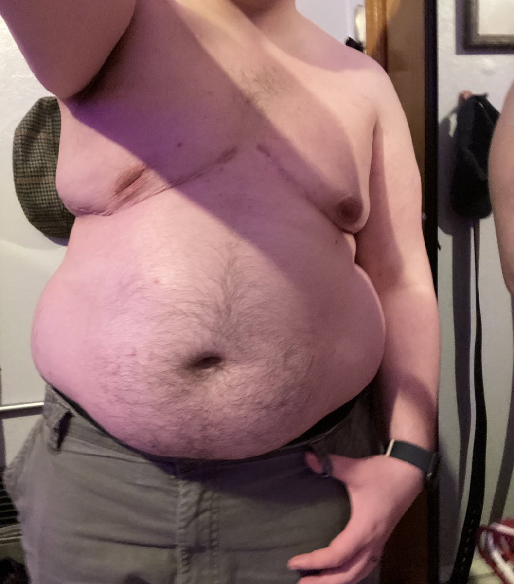 it’s fat boy friday !! 🐻 #gay 
#FatBoyFriday