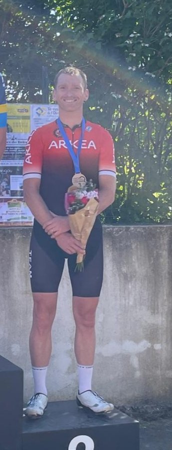CLUB TEAM ARKEA (@clubteamarkea) on Twitter photo Championnat du Finistère des open 2 et 3 au Trévoux !
Léonard Balay prend la bonne échappée et se classe 4eme au final !
Il se classe 3ème des open 2 et monte sur la boîte.
Bravo Léo ! Bientôt la gagne ? 🤞🤞🤞
<a href="/cmarkea/">Crédit Mutuel Arkéa</a> Championnat du Finistère des open 2 et 3 au Trévoux !
Léonard Balay prend la bonne échappée et se classe 4eme au final !
Il se classe 3ème des open 2 et monte sur la boîte.
Bravo Léo ! Bientôt la gagne ? 🤞🤞🤞
<a href="/cmarkea/">Crédit Mutuel Arkéa</a>