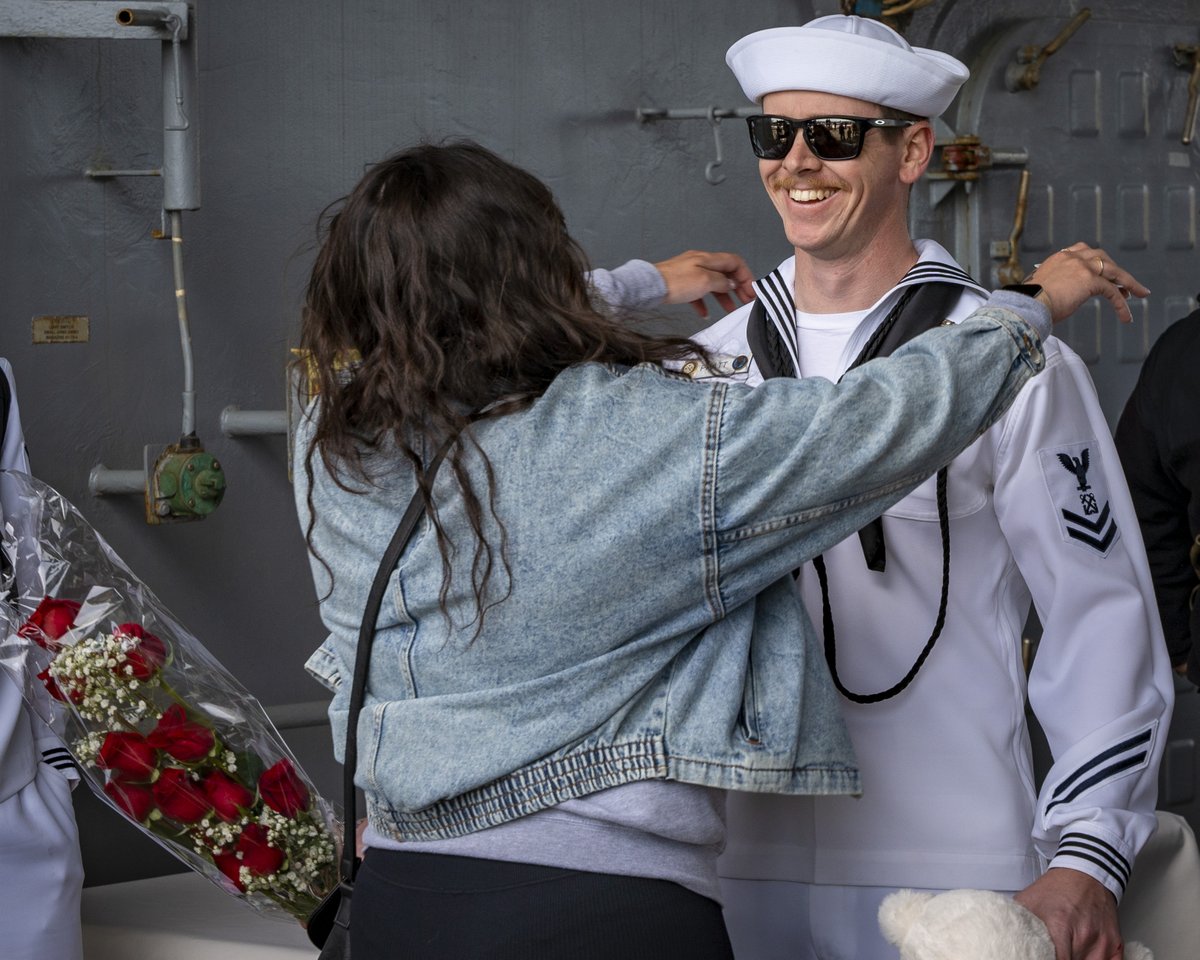 Behind every sailor is a steadfast spouse.
Today we honor military spouses—the quiet strength behind our Navy community. The future Navy Museum will share their stories of resilience and support. ❤️⚓
#MilitarySpouseAppreciationDay #NavyFamily #ServiceAndSupport