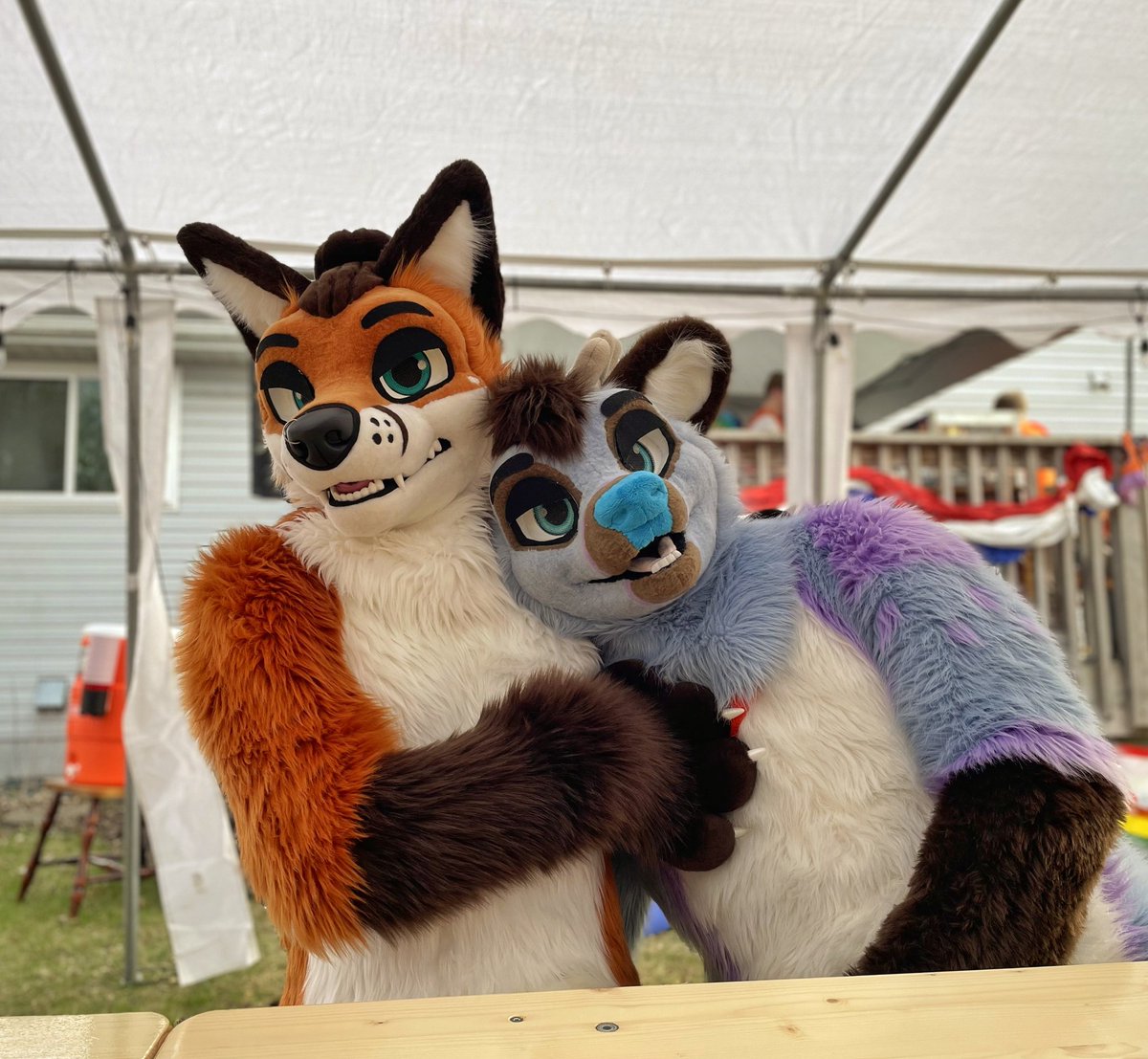 This fox loves to show off his handsome deer! 😘

🪡: <a href="/AlphaDogsStudio/">Alpha Dogs</a>.
🦌: <a href="/TrlSilver/">Silver</a>.
#FursuitFriday