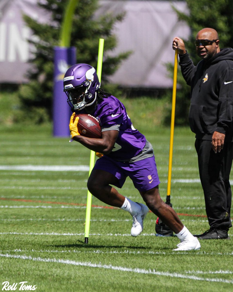 Coach Glenn Caruso tweet media