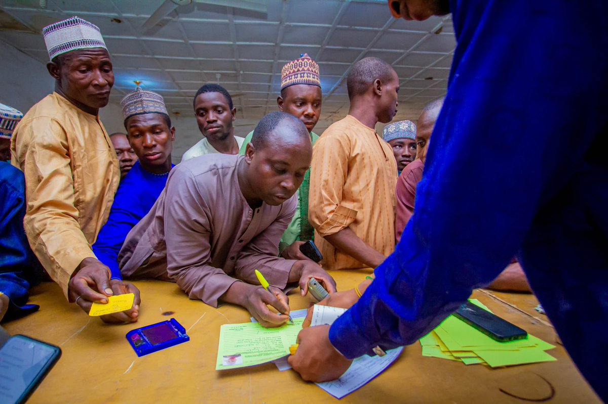 In Kafur today, on behalf of His Excellency Mal. <a href="/dikko_radda/">Dikko Umaru Radda, Ph.D. CON.</a>, to flag off the payment of N274,353,217 as compensation to 241 people affected by the proposed development of Federal College of Agriculture Gidan Na-Banje <a href="/KatsinaStateNg/">Katsina State Government</a>. 

#KatsinarDikko ❤️🇳🇬