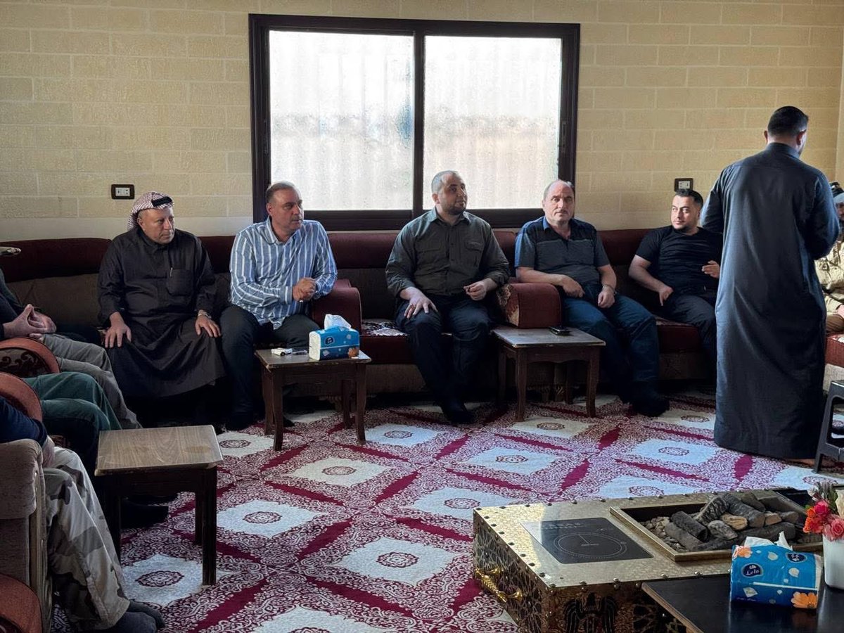 m3tsm769's tweet photo. لقاء محبة ومودة مع اخوتنا في مدينة حمص ولقاء بعض ممثلي عشائر و أعيان المدينة والحديث عن الوضع الأمني والعسكري في المدينة و جهود الحكومة في هذا الشأن. https://t.co/RsaQfPnCXs