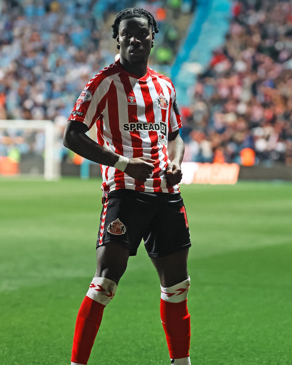 Rumour has it, this photo cools your phone down when you open it. 

🧊 ❄️ 🥶 

#SAFC