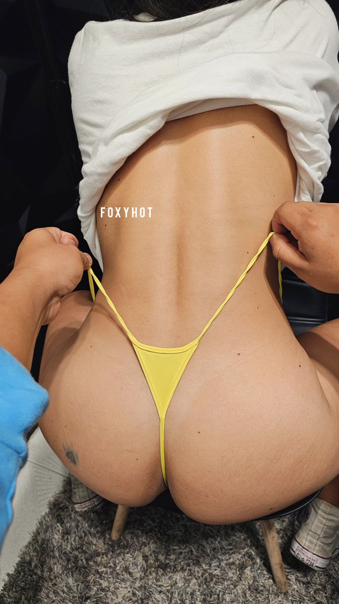 Mis chicos de producción también me ayuda  en la parte de mis fotos y videos😈😈 son muy eficientes😎💋 #Foxyhot #ViernesDeSeducción #ViernesCogelón #putiesposá #culonaincreíble #tangadeldía #tangadehilo #Piernalgotas