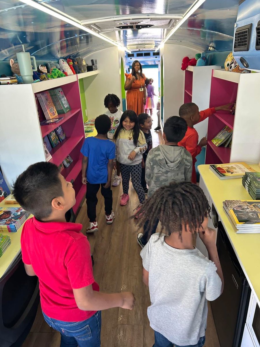 CentralESChamps's tweet image. Rolling Into Literacy! 

Our students were excited to see the Literacy Bus at CES! Our students were given the chance to explore books and choose a free book to take home— all aboard a magical mobile library.